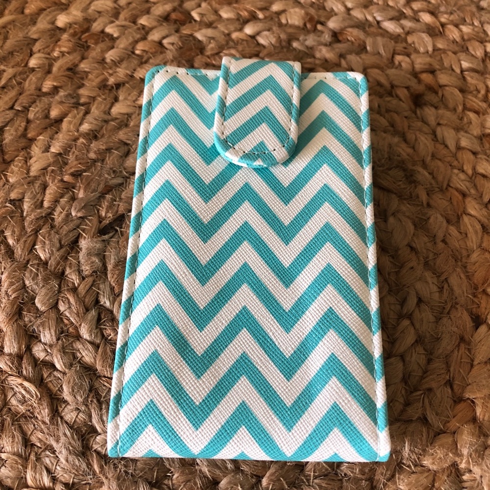 Lipgloss holder w/ mirror